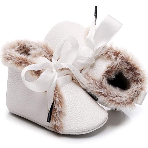 🤎✨🤍 Baby girl white boots! 12-18mos - Picture 1 of 7